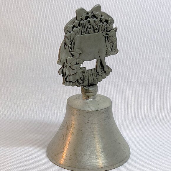 Woodbury Pewter Bell 8 Maids Milking Twelve Days of Christmas Collection USA - Picture 7 of 8